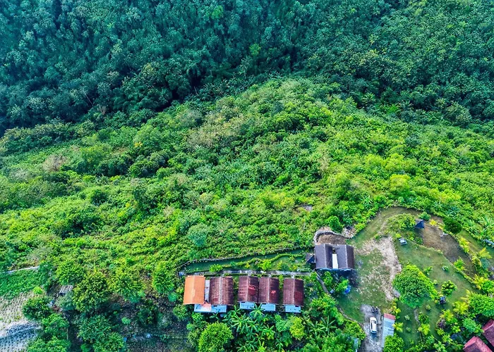Ayu Hill