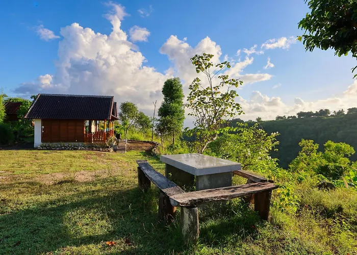 Ayu Hill